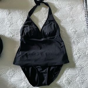 Land’s end black tankini size 4